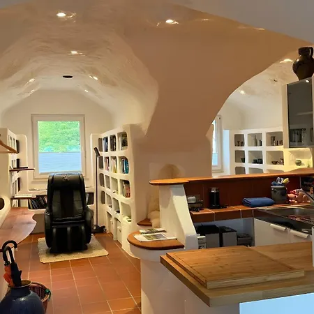 Fuer 2 Personen 80 M² Apartment Fladungen